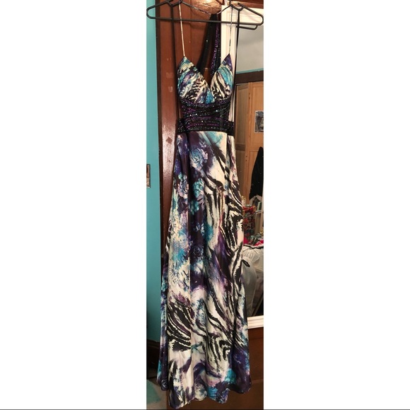 Open back Prom Dress - Picture 5 of 8